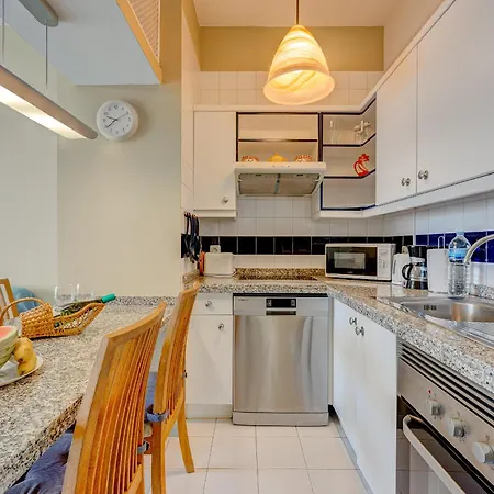 아파트 In Yucca Park