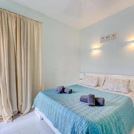 In Yucca Park Lejlighed