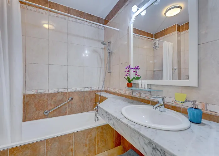 In Yucca Park Costa Adeje (Tenerife)